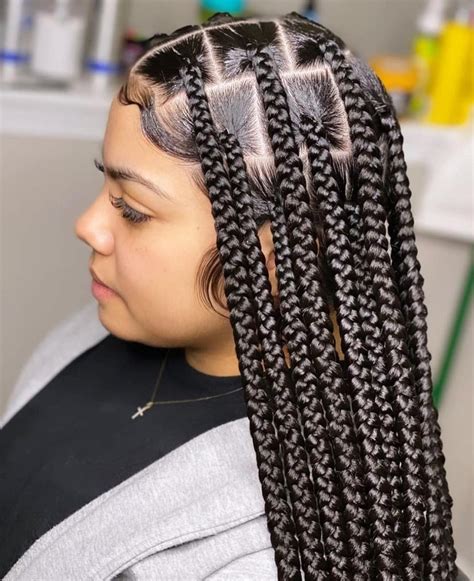 large knotless braids